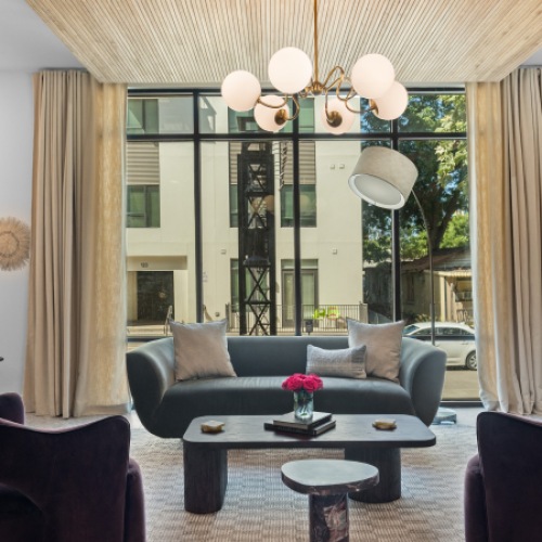 Luxurious resident lounge